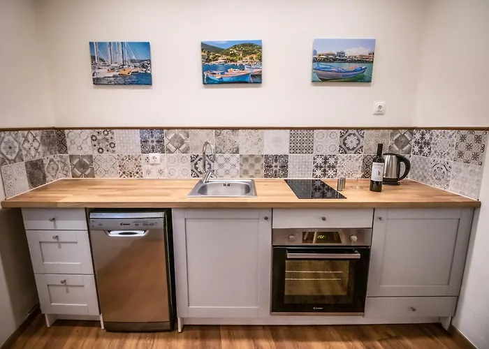 Levkosh At Lefkada's Heart Aparthotel Lefkada City