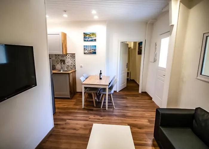 Levkosh At Lefkada's Heart Aparthotel