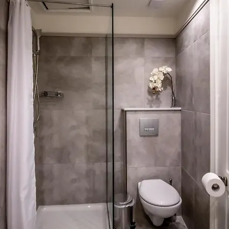 Levkosh At Lefkada's Heart Lefkáda