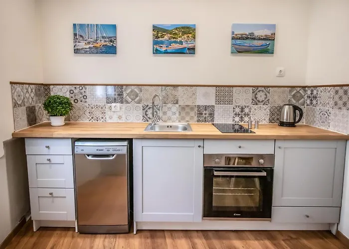 Levkosh At Lefkada's Heart